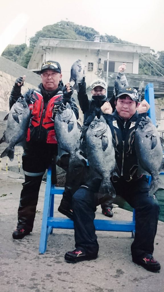 釣行レポート「高知県足摺岬伊佐「椎がハエ」」プロスタッフ 川澤 隆男